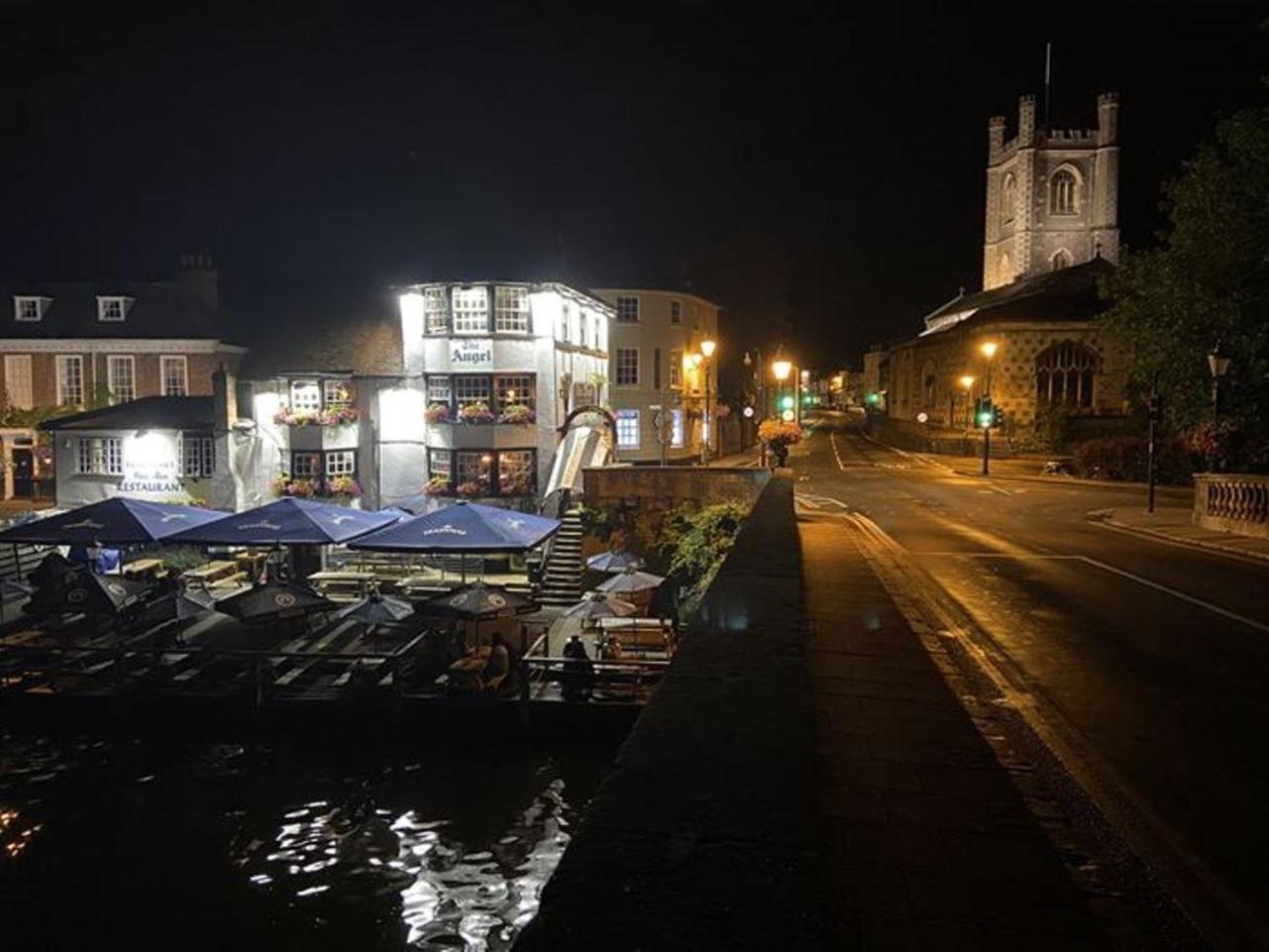 Deluxe Three Bed Bnb In Henley-On-Thames Near Station River & Town Centre Exterior foto